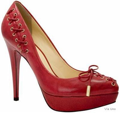 Rote Pumps_Via_Uno